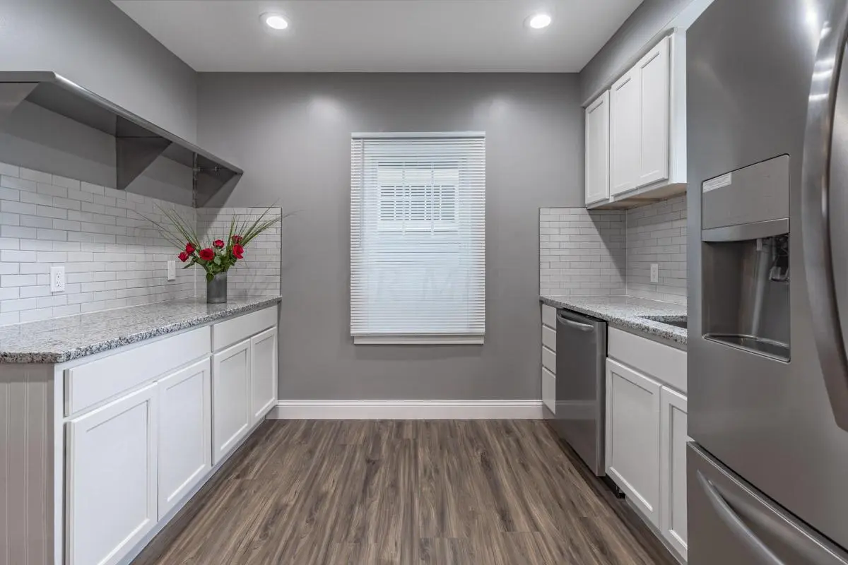 20200803233606493110000000-o